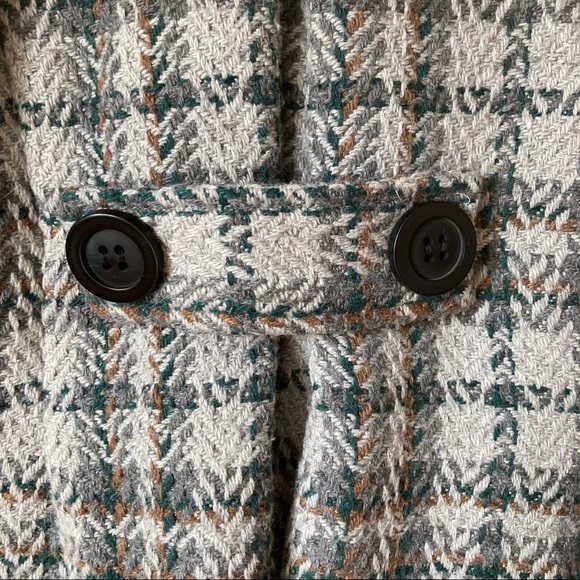 Gray Plaid Wool Coat - Picture 5 of 8